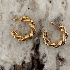 Gold twist earrings